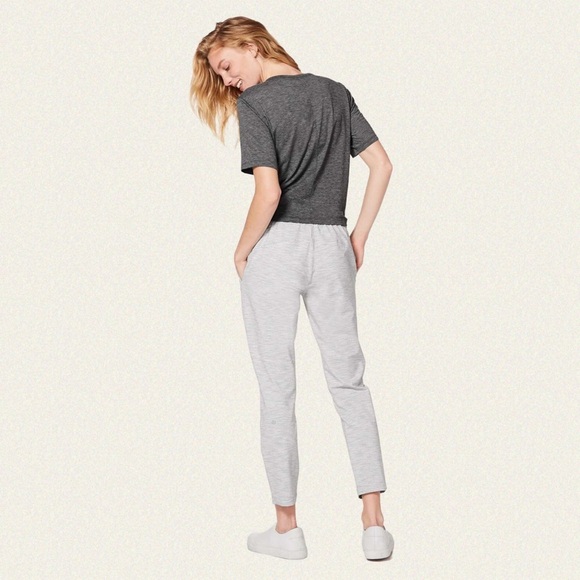 Lululemon On The Fly Pant 28" - Picture 3 of 7